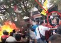 Tertangkap Kamera! Ini Sosok Pria yang Melempar Plastik Isi Bensin hingga Sebabkan 3 Polisi Terbakar Hidup-hidup