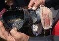 Lapangan Upacara Berlumpur, Kaki Paskibraka Pembawa Baki Ini Tertusuk Paku, Tetap Berjuang Kibarkan Merah Putih!