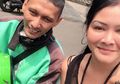 Sungguh Mengharukan, Driver Ojol Ini Bertemu Artis yang 23 Tahun Lalu Menolong dan Membelikannya Sandal saat Nangis
