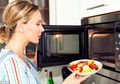 Sudah Lakukan Sesusai Buku Panduan Saat Memasak di Microwave, Wanita Asal Inggris Malah Harus Dilarikan ke Rumah Sakit Karena Benda Ini!