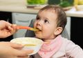 MPASI 6 Bulan: Bubur Susu untuk Menambah Berat Badan Si Kecil
