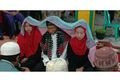 Tak Ingin Melukai Hati Para Wanita yang Menyukai Dirinya, Seorang Pria Asal Kalimantan Putuskan Nikahi Keduanya Sekaligus Bersama-sama