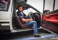 Demi Cintanya dengan Sang Pujaan Hati, Seorang Pria Nekat Lakukan Perjalanan Malaysia-Jerman Pakai Mobil Tua Tukang Tahu Demi Lamar Wanita Idamannya