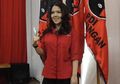 Tina Toon Berikan Komentar Bagi Anggota DPRD Jakarta yang Tolak Pin Emas: Jangan Ambil Gaji Sekalian!