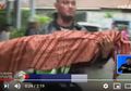 Sungguh Memilukan! Sang Ayah Terpaksa Gotong Sendiri Jenazah Anaknya Karena Puskesmas Menolak Mengantarkan ke Rumah Duka