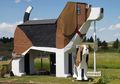 Rayakan International Dog Day, Intip Penginapan Unik Berbentuk Beagle