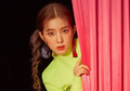 Cantik-cantik Koplak, Irene Red Velvet Beri Hadiah Kejutan yang Isinya Bikin Ngakak!