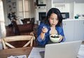 Tak Usah Takut Sakit, Ikuti 6 Tips Makan Sehat saat Sibuk Beraktivitas