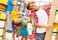 Tipe-tipe Anak Saat Sedang Play Date, Si Kecil Termasuk yang Mana?