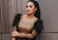 Street Style Mewah Krisdayanti di Amerika Tenteng Tas Limited Edition Harga Hampir 1 Miliar Rupiah