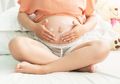 Muncul Stretch Mark Saat Kehamilan? Tak Perlu Khawatir Moms Hilangkan dengan Produk Ini