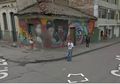 Orang-orang di Pojokan Jalan Ini Dikaburkan Google Maps, Rupanya Inilah Gambar di Baliknya
