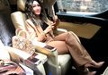 Pajang Foto Lelaki Lain hingga Dicetak Paling Besar, Rumah Penyanyi Dangdut ini Jadi Sorotan karena Miliki Tampilan Bak Istana