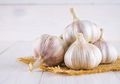 Rutin Makan Bawang Putih dan Air Putih Setiap Pagi, Ini Perubahan Luar Biasa yang Akan Dirasakan Tubuh!