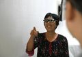Wanita Ini Jadi Manusia Pertama Penerima Transplantasi Kornea Babi, Seperti Ini Daya Penglihatannya Sekarang