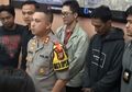 Sempat Viral, Kini Polisi telah Menangkap Pemotor 'Barbar' yang Serang Pejalan Kaki di Trotoar