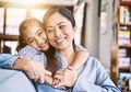 Tabloid NOVA Terbaru: Inilah Waktu Terbaik untuk Memberitahu Asal Usul Anak Adopsi