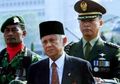 Semasa Hidup BJ Habibie Beberapa Kali Hendak Dicelakai, Eks Ajudan Ceritakan Dirinya Sampai Tidur di Kolong Ranjang Demi Lindungi BJ Habibie
