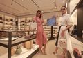Koleksi Limited Edition Charles & Keith x Oamul Lu: Tas Hingga Card Holder dengan Ilustrasi Romantis Karya Seniman Tiongkok