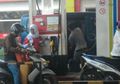 Viral Pengendara Protes Tak Dilayani Saat Beli Bensin: Tak Bisa Sembarangan, Ini Syarat Beli BBM Pakai Jeriken di SPBU