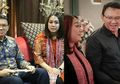 Waktu Lahiran Semakin Dekat, Ini Gaya Puput Nastiti Devi dengan Lilitan Syal Batik yang Simpel
