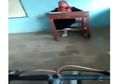 Sikapnya Keterlaluan, Seorang Siswa Naik Sepeda Berkeliling di Dalam Kelas Padahal Gurunya Sedang Mengajar, Saat Ditegur Malah Melawan dan Membentak