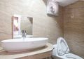 Cocok Sebagai Tempat Relaksasi, Buat Kamar Mandi Nyaman dengan Cahaya dan Udara yang Tepat
