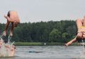 Suka Berenang di Sungai - Danau? Jika Airnya Hangat Pertimbangkan Serangan Amuba Menginfeksi Otak yang Masuk dari Hidung