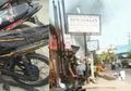 Viral Video Seorang Pria Bakar Motornya Sendiri di Depan Polisi, Ini Alasannya Nekat Lakukan Aksi Tersebut!