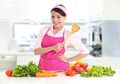 Memasak Makin Happy dengan Pilihan Peralatan Cantik Penuh Warna