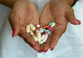 Alami Penyakit Refluks Gastroesofagus, Bolehkah Minum Obat Tiap Hari Selama Puasa?