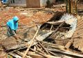 Hidup Sebatang Kara, Rumah Janda Tua di Cianjur ini Ambruk Diduga Gara-gara Kucing Bertengkar di Dapur