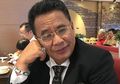 Rayakan Valentine, Hotman Paris Jutsru Bagikan Kenangan Dirinya saat Terima Gaji Jutaan Dolar: Tetap Makan Mi dan Bubur Ayam Seharga 15 Ribu!