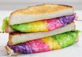Ceriakan Hari dengan Roti Lapis Pelangi! Begini Cara Membuatnya