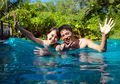 Jangan Pernah Coba-Coba untuk Berhubungan Intim di Kolam Renang, Ini Akibatnya!