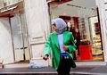 Ejek Temannya Saat Sekolah, Artis Cantik Ini Dipukuli Sampai Tuli Sebelah Hingga Gunakan Alat Bantu Dengar