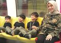 Kewalahan Asuh Anak Kembarnya, Ratna Galih Justru Dibuat Terharu Oleh Putra Pertamanya, Kenapa Ya?