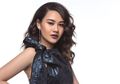 Hadiri Acara Ultah, Lihat Seksinya Aaliyah Massaid Putri Reza Artamevia Saat Kenakan Backless Dress Hitam