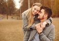 6 Zodiak Ini Disebut Paling Mudah Jatuh Cinta, Taurus Ada di Peringkat Pertama!