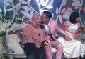 Viral Curhatan Seorang Ibu yang Diusir di Pernikahan Anak Kandungnya Sendiri, Mempelai Wanita Malah Lakukan Hal Tak Sopan Ini!