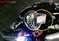 Gampang Kok, Begini Cara Mencegah Supaya Tulisan di Speedometer Digital Nggak Kabur