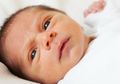 Bayi Baru Lahir Matanya Terlihat Berair, Ternyata Karena Hal Ini