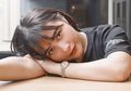 Selfie Muka Teler, Prilly Latuconsina Pakai Kalung Simpel Seharga 40 Jutaan