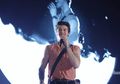 Shawn Mendes Buka Konser di SICC Bogor Pake Lagu Lost in Japan, Teriakin “Jakarta” Melulu!