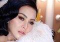 Langsung Pakai Kacamata Hitam Setelah Bangun Tidur, Tampilan Nyentrik Syahrini dengan Rambut Berantakan Justru Curi Perhatian!