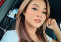 Tak Lagi Pakai Hijab Syar'i, Aurel Hermansyah Kembali Tampil Super Seksi Pakai Baju Ketat Pamer Perut!