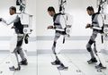 Alami Kelumpuhan, Cowok Ini Bisa Berjalan Lagi Berkat Teknologi Exoskeleton Berkekuatan Pikiran