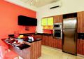 Dapur Oranye, Kompak dan Sarat Fungsi untuk Memasak & Bersantap