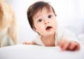 Moms Bisa Melatih Bayi 7 Bulan Belum Bisa Duduk dengan Cara Ini, Ketahui Pula Kapan Harus Konsultasi ke Dokter