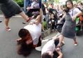 Viral! Pelakor Kepergok Istri Sah dan Diamuk di Tempat Umum, Suaminya Melakukan Hal Tak Terduga Ini